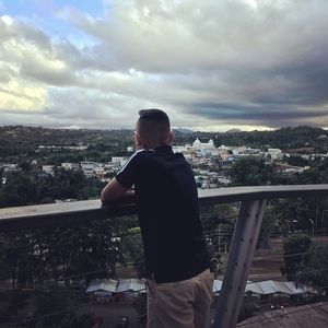 Meet your Posher, Adrian